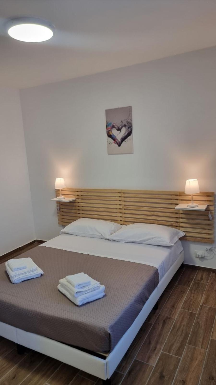 Fly Napoli Bed and Breakfast Buitenkant foto