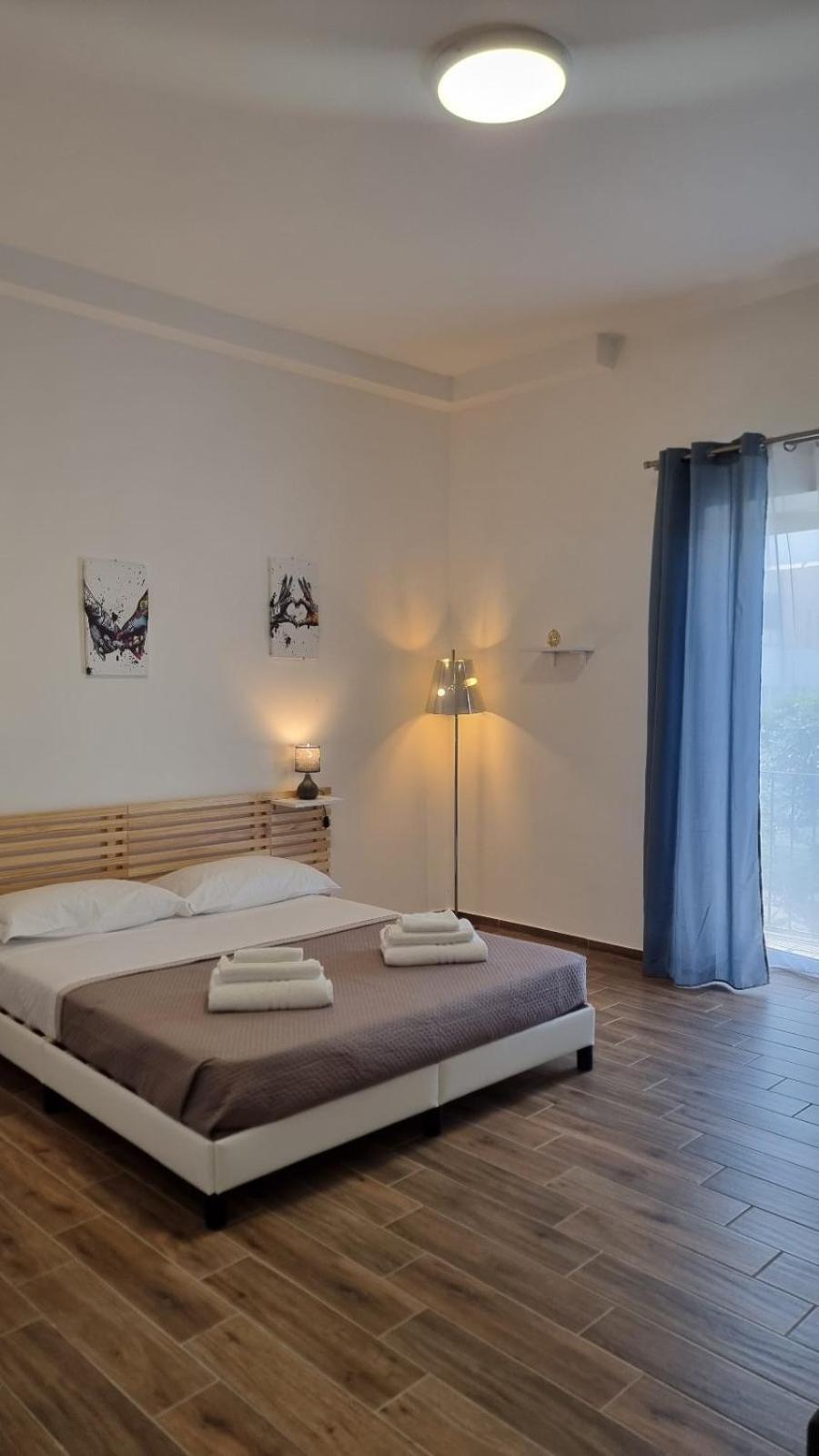 Fly Napoli Bed and Breakfast Buitenkant foto